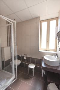 Hotels Hotel Vacances Bleues Balmoral : photos des chambres