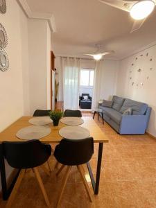 Bonito apartamento con piscina cerca de la playa