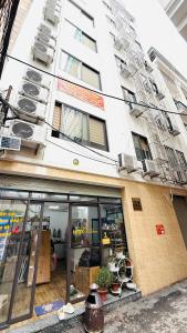 Era Apartment Thinh Hao