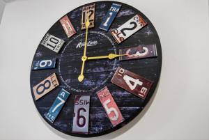 NEW! Elegant 1BR Home in Near City Centre