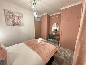 Beautiful Family Three Bedroom Apartment In Paddington