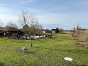 Entre vignes et Châteaux, Zoo de Beauval, Piscine, WIFI, 4 chambres, 7 lits, 4 sdb