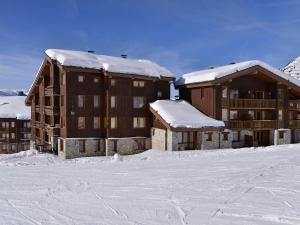 Studio fonctionnel au pied des pistes pour 34 pers, balcon, séjour divisible - FR-1-181-2204