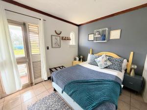 Coastal Apartment with Beachfront View Negril