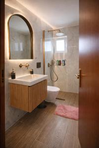 Alexandros Apartments