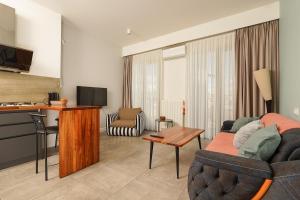 11th Floor Stunning View & New Apartment 96