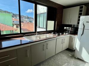 Cobertura Duplex na Prainha com 3 Quartos e Churrasqueira!