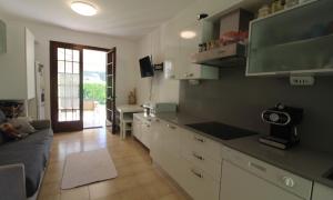 Relaxing villa with fenced garden