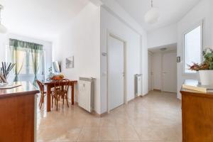 Hostly Forlanini Family Apartment near Gianicolo