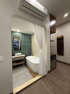 La May Boutique hotel