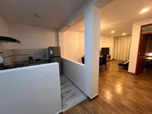 DEPA DE 90m2 A 10 MINUTOS DEL CENTRO