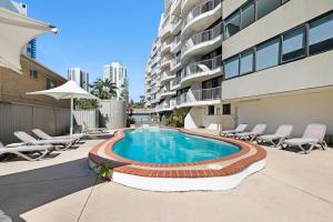 Modern 2BDR apartment in the heart of Broadbeach