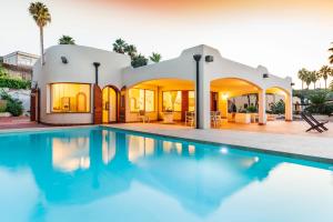 Villa Mari - Sea View Heated Pool - Baia del Riccio