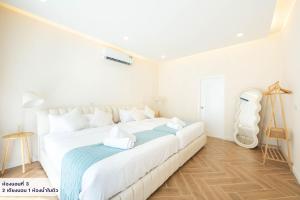 White Romance Pool Villa Pattaya