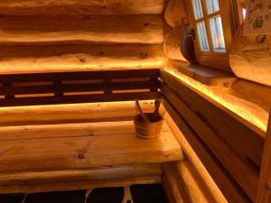 Russet & Rowanberry - Russet House