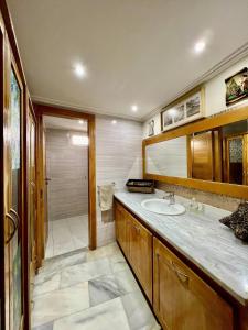 Villa Fez Prestige with jacuzzi, Chic & peaceful