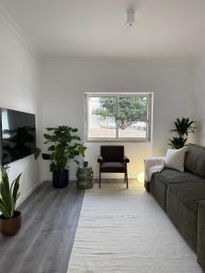 Stylish Ocean-View House near Ericeira