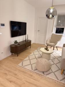 MK Living and Rentals