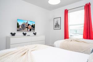 Magnificient 4Bd w Pool @ Storey Lake Resort 2648