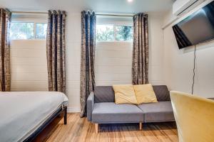 4 Mi to Old Pasadena! Well-Appointed Studio Stay