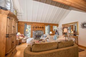 Carnelian Bay Hideaway By Hauserman Rentals