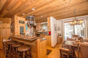 Carnelian Bay Hideaway By Hauserman Rentals