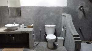 Waters Edge, Anuradhapura