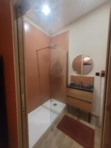 Ti Ana Chambre Terre de Madagascar