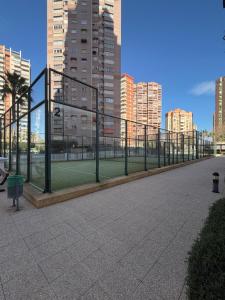 5 Estrellas Apartamento 2B con piscinas jardines pistas de pádel parque infantil etc