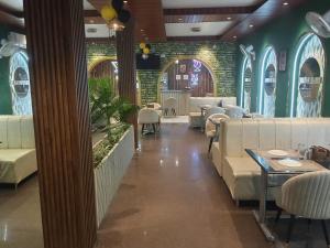 Hotel New Machaan Inn