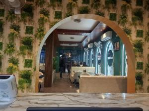 Hotel New Machaan Inn