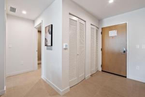 Sleek Downtown Apartment Rooftop Pool