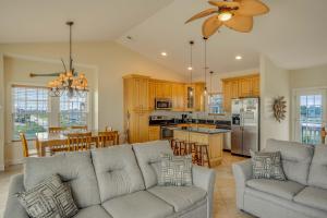 Oceanfront home with beach access, washerdryer, central AC & golf nearby