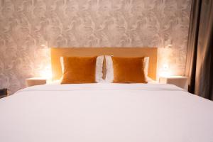 Blue Sky Penthouse with Parking Spot and Panorama Views