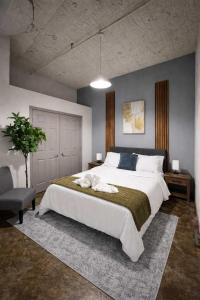 2BR Central KC Stay - Pet Friendly Rooftop & Gym