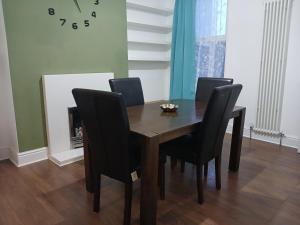 Anfield Breaktime House