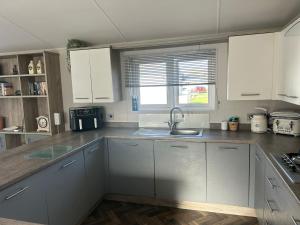 Luxury Lakeview Lodge Chichester Lakeside Holiday Park