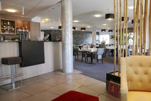 Hotels The Originals City, Hotel Le Caussea, Castres (Inter-Hotel) : photos des chambres