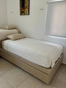 Chelem Beach - HOUSE 2 bedrooms, 2 baths plus pool