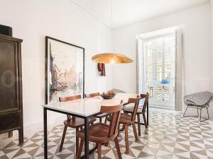 Spacious Apartment in Malaga Old Town REMS