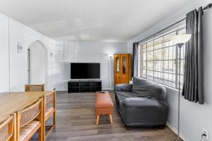 Central Tucson 3BR Accessible & Solar-Powered