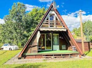 Ebony, kleines Nurdachhaus in direkter Waldrandlage