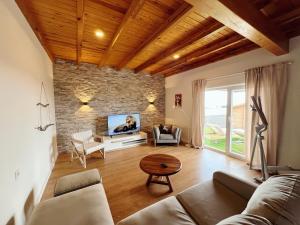 Chalet Emily mit Hot Tub und Meerblick