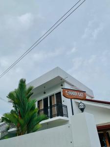 Yaunder Place Hiriketiya