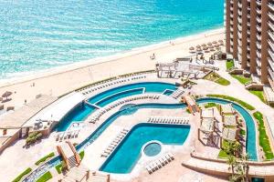 Las Palomas G1002 Luxury Beachfront 1BR, 1 BA for 4