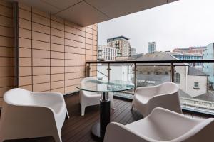 City Centre Stay with Two Balconies