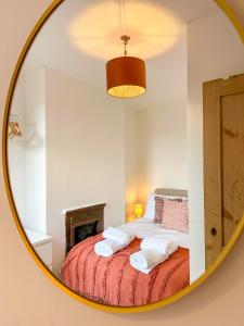 New - Cosy & Stylish City Centre Home - Sleeps 6