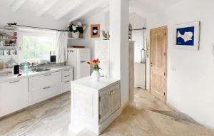 Awesome Home In Abbiadori