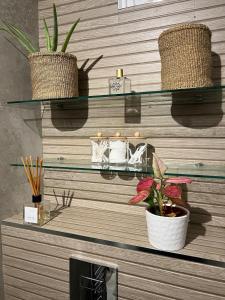 Newly Renovated 1-Bed Apartment with Private Patio