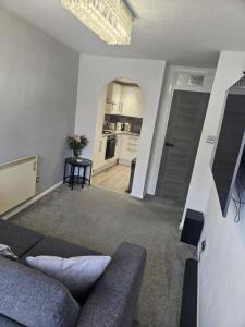 Flat 8